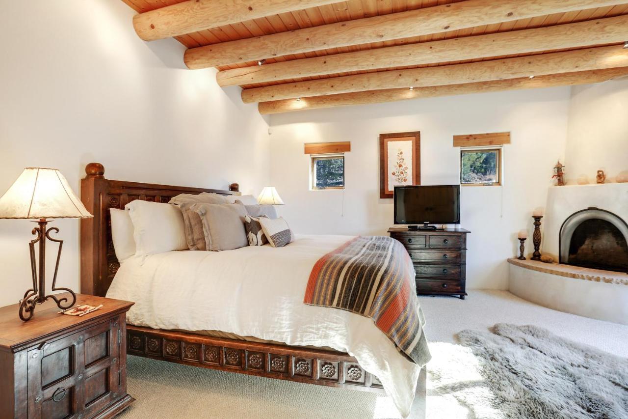 Bishops Corazones, 3 Bedrooms, Sleeps 6, Fireplaces, Wifi, Santa Fe